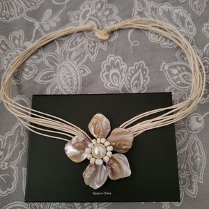 Sea Shell Choker Necklace.